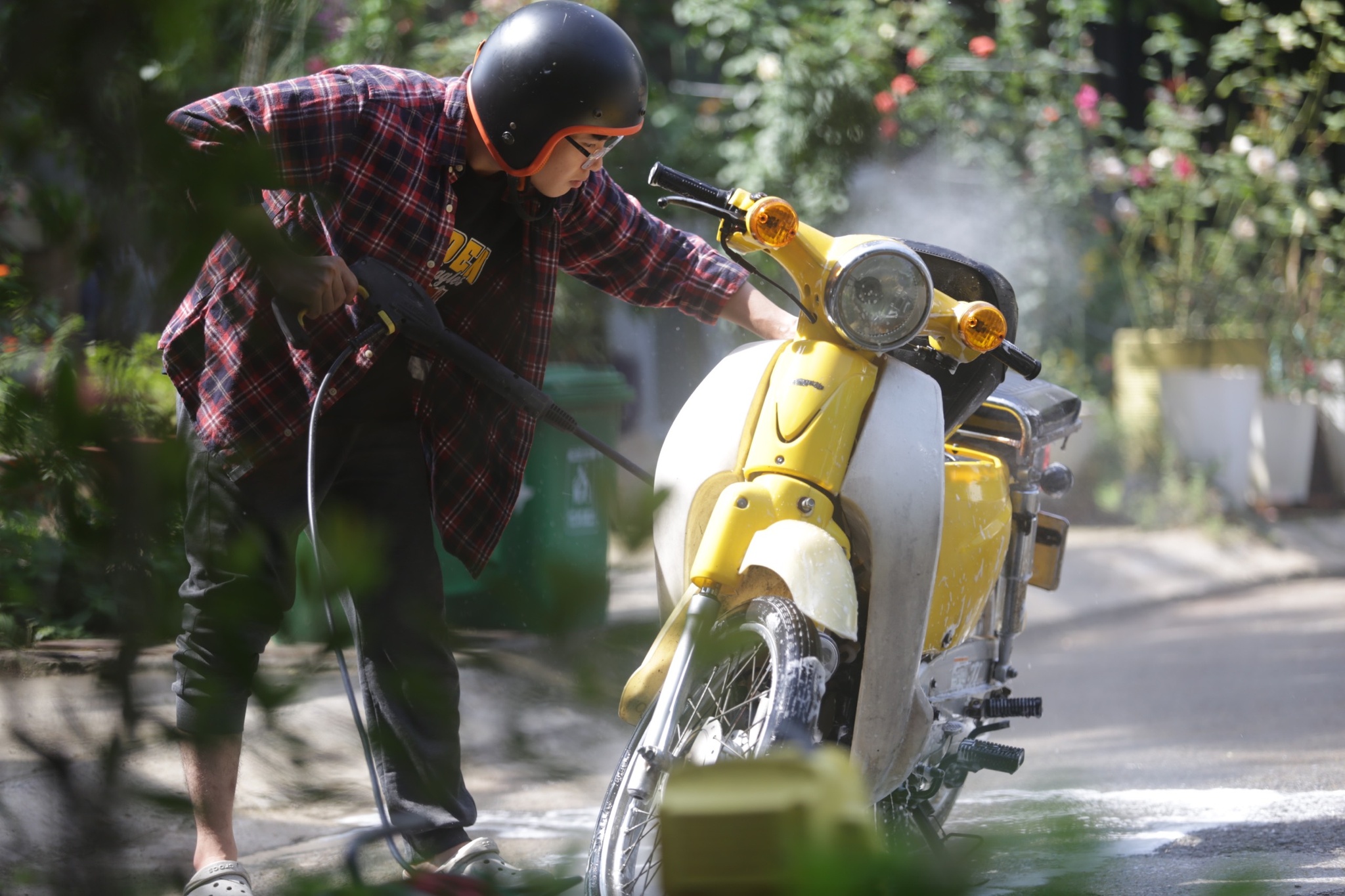 Chàng shipper nói tiếng Pháp gây xúc động: Xin giúp em trở lại giảng đường - ảnh 5