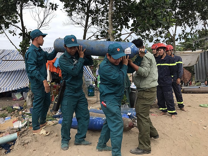 Vụ bé trai rơi xuống trụ bê tông: tỉnh Đồng Tháp thừa nhận lúng túng, bất ngờ lúc đầu