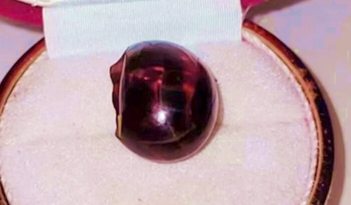 Trứng luộc biến thành 'hồng ngọc' sau 20 năm gây xôn xao  - 1