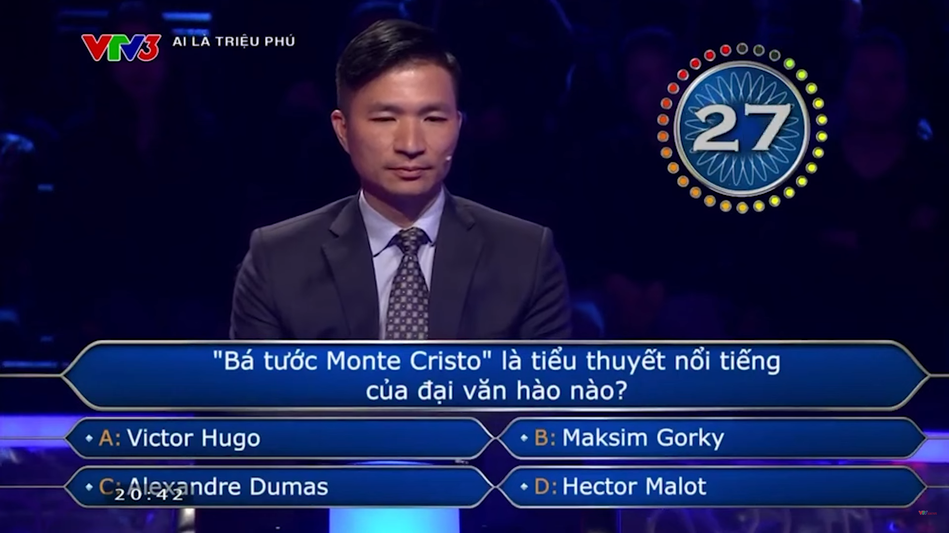 Ai là triệu phú: Choáng với màn trợ giúp chỉ 3 giây của người thân làm Văn phòng Chủ tịch nước - Ảnh 3.